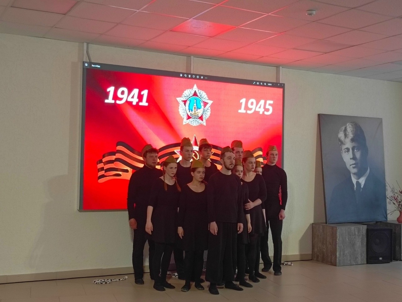 Спектакль «Строки, опалённые войной»